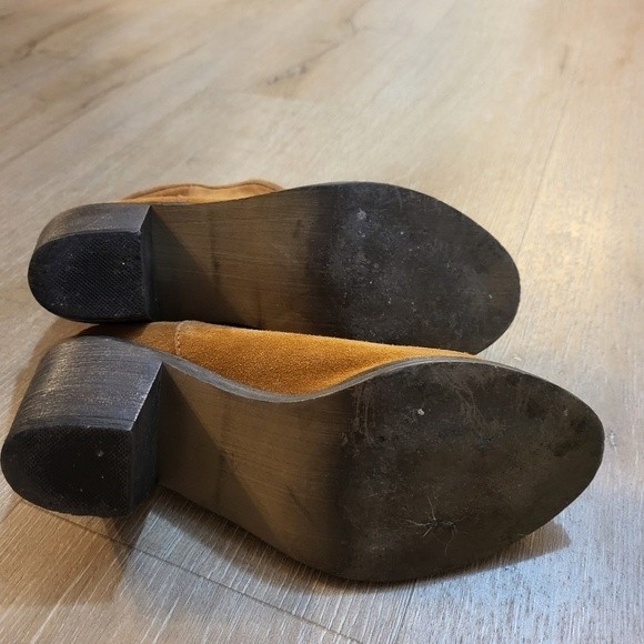 Skecher Brown Suede Cowboy Style Ankle Boots Size 7 - Picture 4 of 5